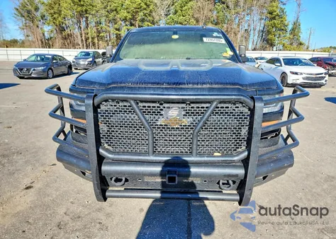 2018 Chevrolet Silverado K1500 Custom из США, поврежденный, VIN 3GCUKPEC0JG622425